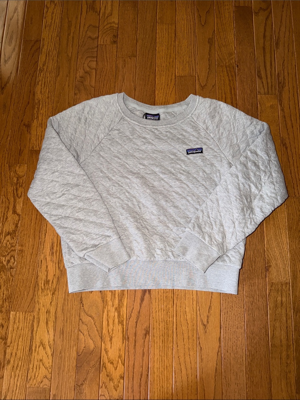 Patagonia Light Gray Quilted Crewneck Sweatshirt
